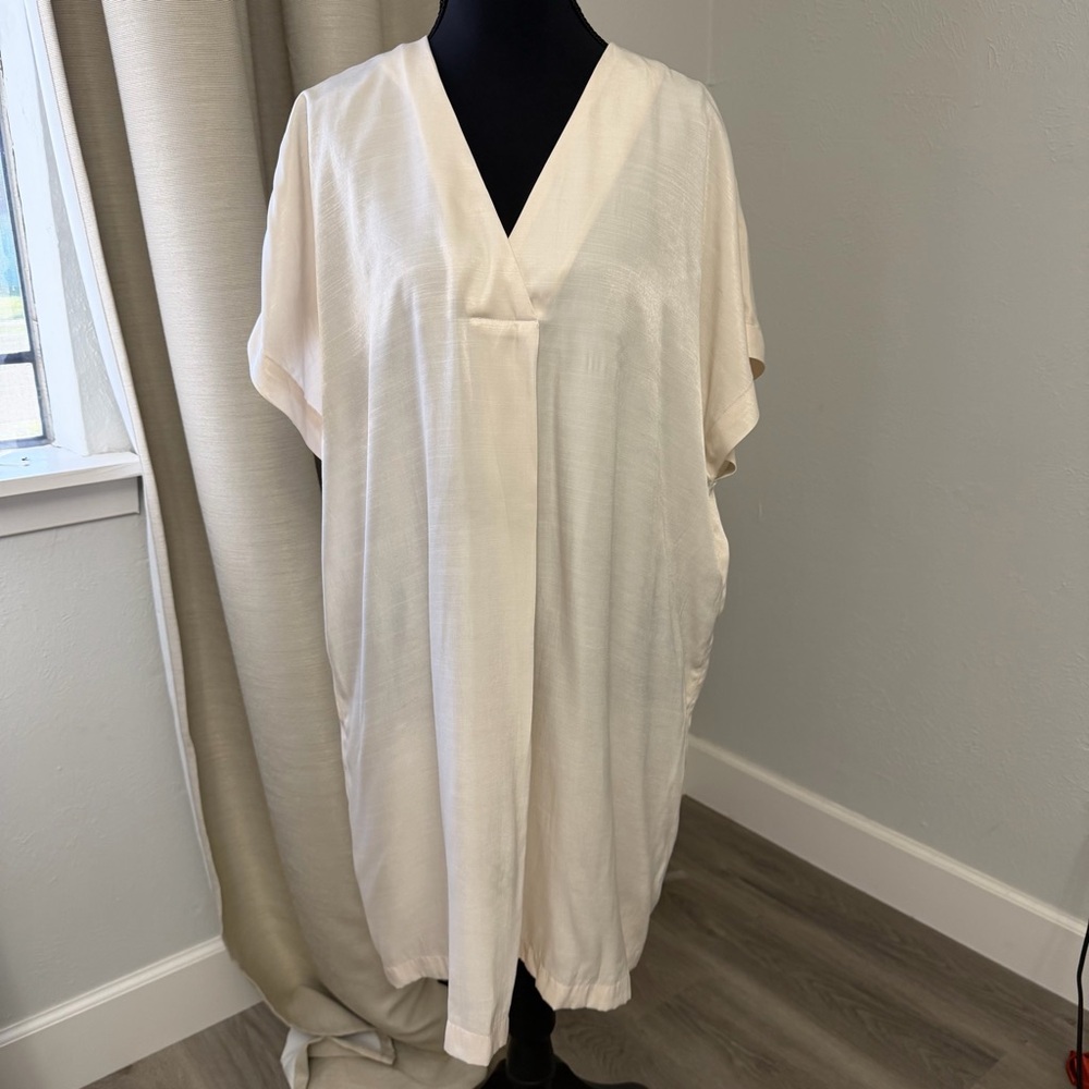 H&M Cream V Neck Tunic Dress